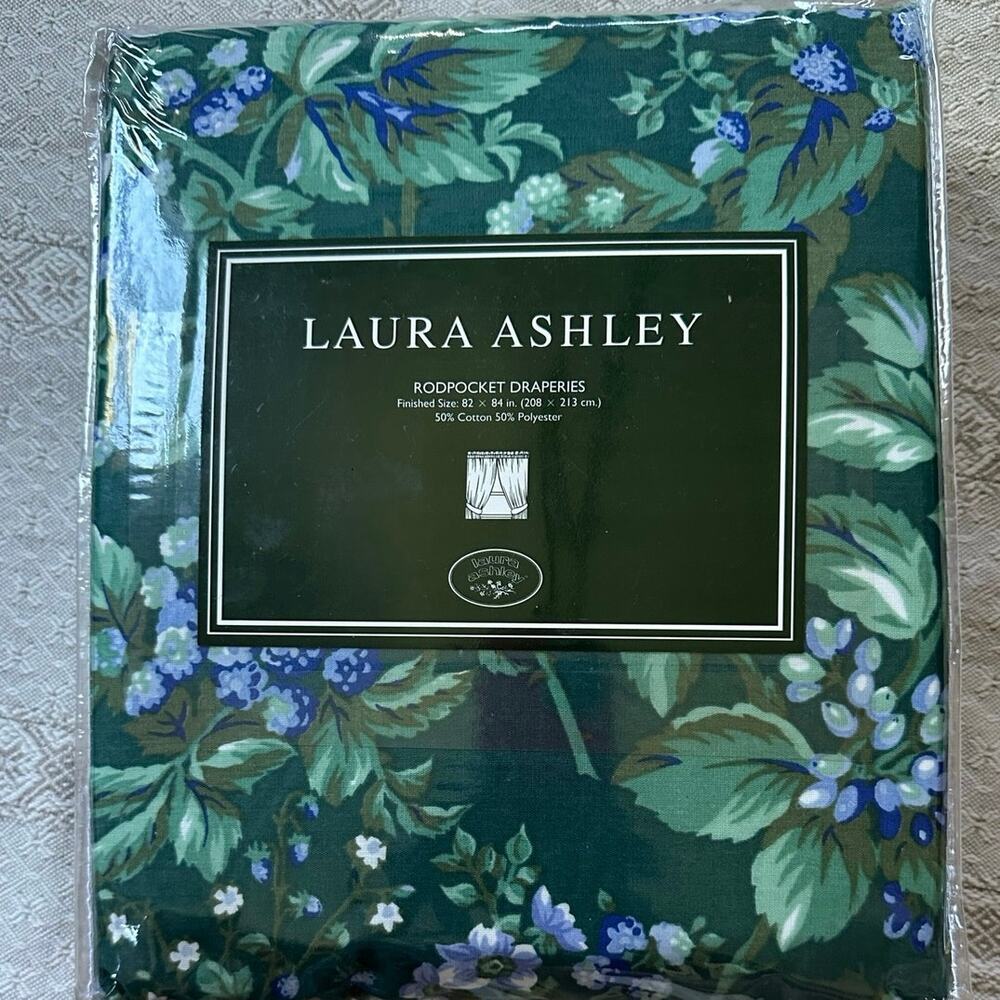 Vintage Laura Ashley Bramble Berry Floral Green Rod Pocket Lined Drapes 82x84”